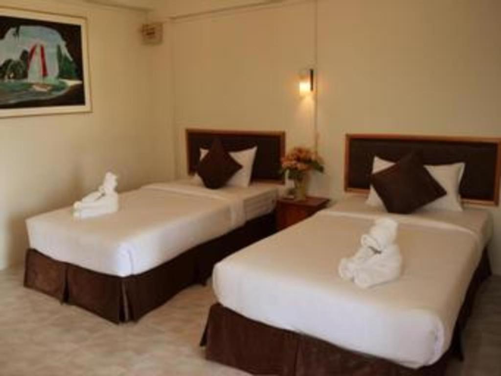 Hotel De Ratt Phuket Patong Exterior foto