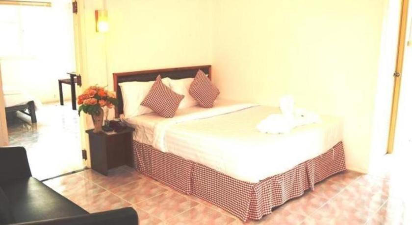 Hotel De Ratt Phuket Patong Exterior foto